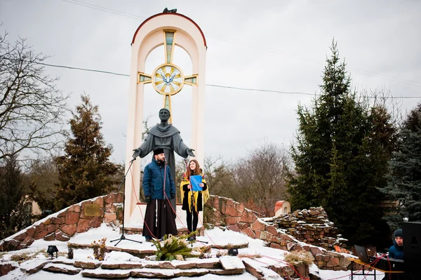 UKRAINE. LVIV - JANUARY 14, 2016: Christmas nativity scene parad — Stock Photo, Image