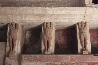 İçerideki termal banyoların dekorasyonu. Pompei 'de. İtalya