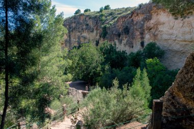 İspanya 'nın Murcia bölgesinin dağlık kesiminde yer alan doğa ile.