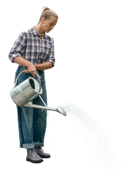 Çiftlik sulama bitkilerinde çalışan bir kadın büyük bir su bidonuyla beyaz arka planda izole edilmiş.