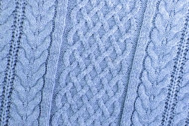 Örgü ve dikiş: desenli örgü kumaş, kısa odaklı