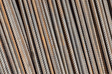 Paslı demir grunge arkaplan: güçlendirme çubukları, kısa odak