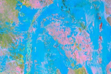 Renkli yaratıcı arkaplan: Ahşap bir palette yağlı boya kalıntıları, kısa odak, seçici bulanık