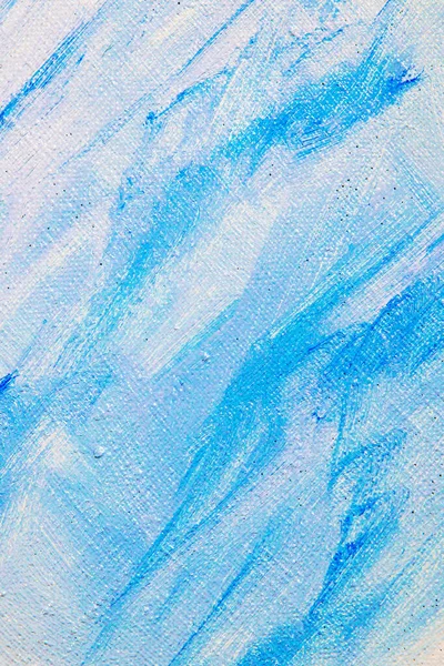 yaratıcı gökyüzü arkaplanı: renkli astar boya ile kaba bir tuval üzerinde bulutlu mavi cennetin geçici görüntüsü 