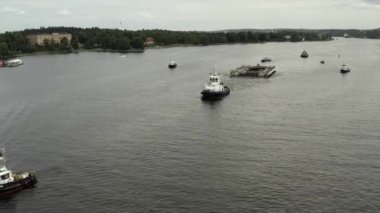 Stockholm takımadasındaki Guldbron 'a yeni bir kanalizasyon nakli. 2020-06-29
