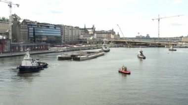 Stockholm takımadasındaki Guldbron 'a yeni bir kanalizasyon nakli. 2020-06-29