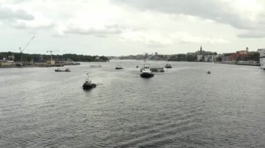 Stockholm takımadasındaki Guldbron 'a yeni bir kanalizasyon nakli. 2020-06-29