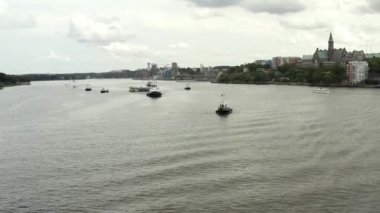 Stockholm takımadasındaki Guldbron 'a yeni bir kanalizasyon nakli. 2020-06-29