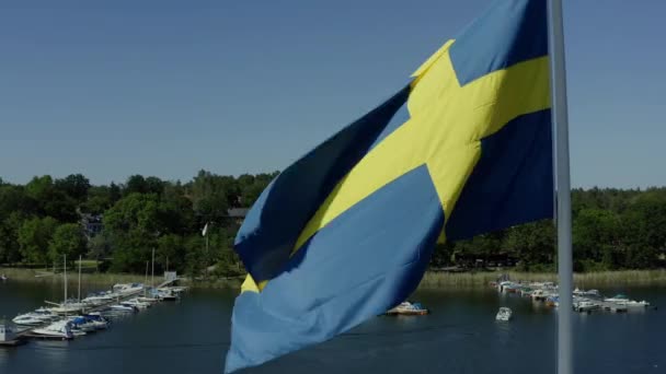 Luchtfoto van de zomer in de archipel gemeenschap Gustavsberg buiten Stockholm. 20-07-28 — Stockvideo