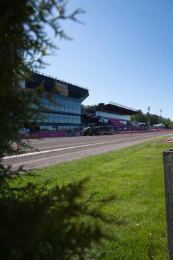 210530 - İsveç 'teki Solvalla pistinde Elitloppet koşu etkinliği.