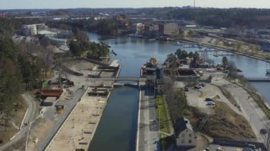 İsveç 'teki Sodertalje Kanalı ve Sodertalje şehrinin güneşli bir günde 18.4-21 Nisan aylarında çekilmiş insansız hava aracı görüntüleri.