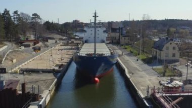 İsveç 'teki Sodertalje Kanalı ve Sodertalje şehrinin güneşli bir günde 18.4-21 Nisan aylarında çekilmiş insansız hava aracı görüntüleri.