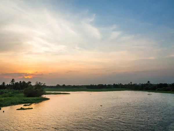 gökyüzü ve gün batımı