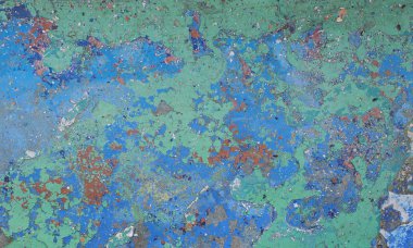 Duvardaki pürüzsüz dokudaki boyayı soyuyordum. Kırsal mavi grunge maddesi deseni.