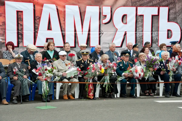 БРОВАРИ, УКРАИНА. Парад Победы, посвященный 9 мая. 9 мая 2012 г. — стоковое фото