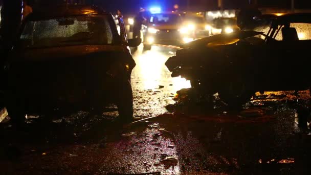 Accidente Coche Los Destellos Policía Iluminan Los Coches Rotos — Vídeo de stock