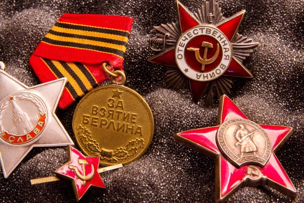 Conjunto de medallas y órdenes militares soviéticas vintage (la Fama, para la captura de Berlín, guerra patriótica, proletarios de todos los países, unir la URSS ) —  Fotos de Stock