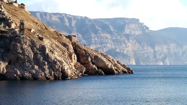 自然、海、岩、海岸の美しい風景 — ストック動画