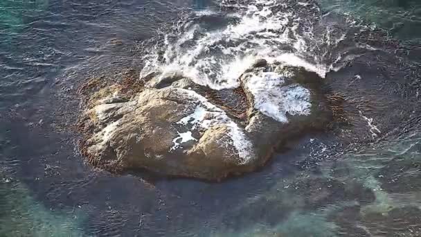 Prachtige landschap van aard, Oceaan, rotsen, kust — Stockvideo