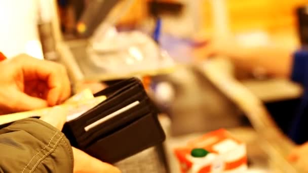 Personas en el supermercado, comercio, puntuación, tienda — Vídeo de stock