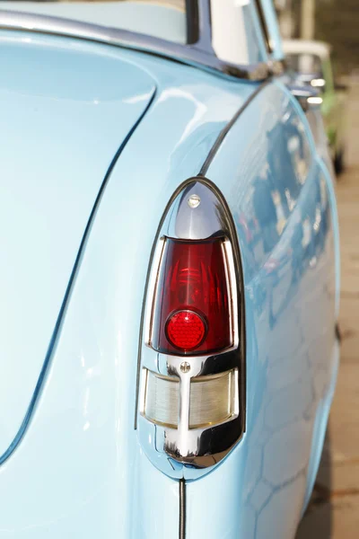Belo carro retro vintage — Fotografia de Stock