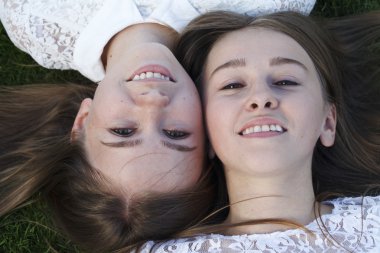 insanlar duygular, kız ikiz yakışıklı