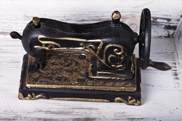 Vintage black sewing machine Decor — Stock Photo, Image