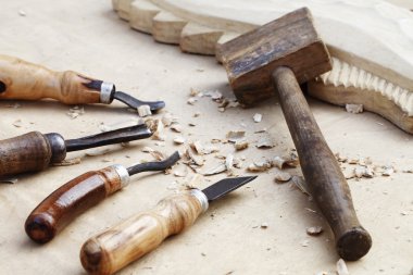 ahşap oymalar, araçları ve işlemleri portre çalışması