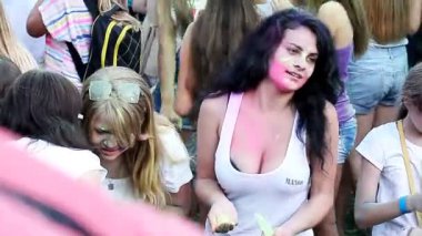 Renkler Holi Festival