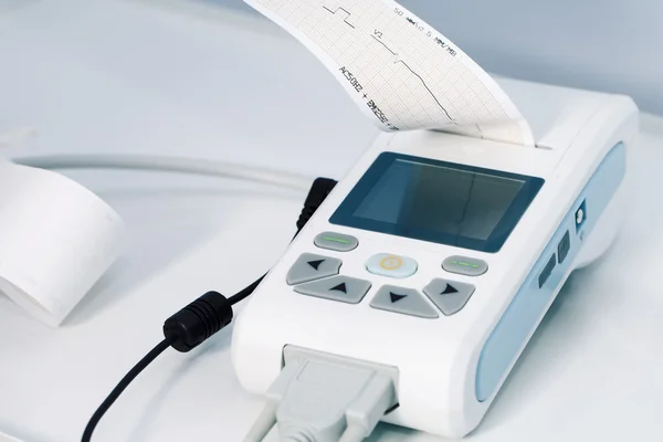 医疗设备的心电测量 — 图库照片