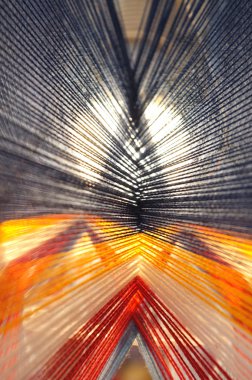 Soyut sarı aydınlatma ile çeşitli dizeleri