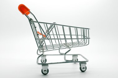 Boş alışveriş sepeti, beyaz arka plan üzerinde yan görünüm