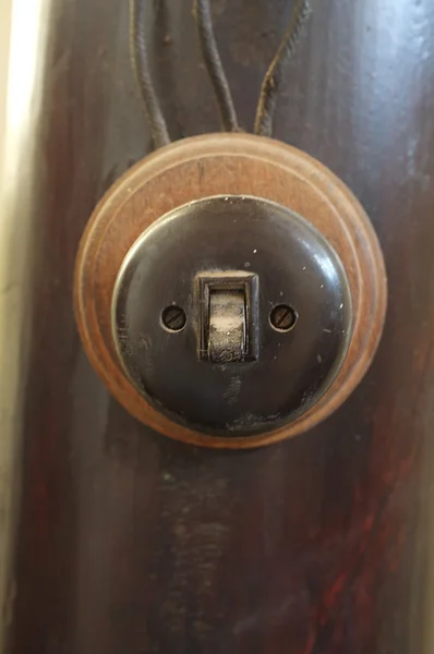 Detalle del viejo interruptor de luz vintage — Foto de Stock