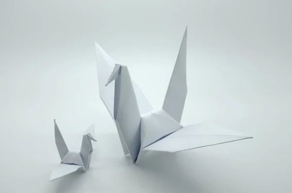 Grúa blanca de origami, pájaro, papel —  Fotos de Stock