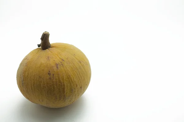 Santol frutas isoladas sobre fundo branco — Fotografia de Stock