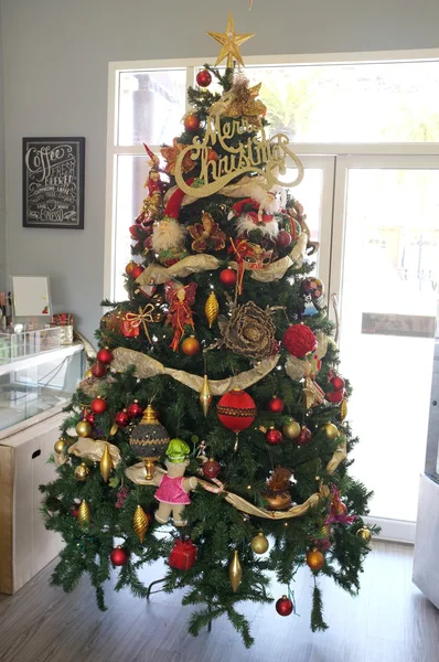 Decoración de Navidad del árbol de Navidad — Foto de Stock