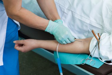 Klinik laboratuvar, kan testi.