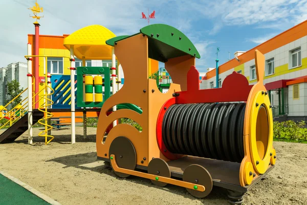 Zug auf dem Spielplatz für Kinder — Stockfoto