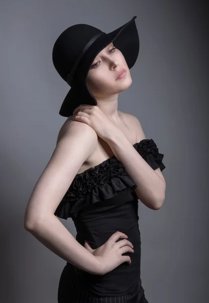 Portrait of a lady in a hat — Stock Photo, Image