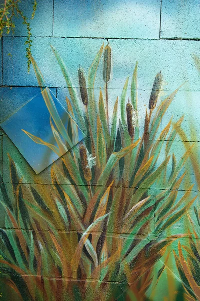 Monte de cana-de-açúcar selvagem pintado em uma parede — Fotografia de Stock