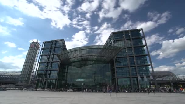 Hauptbahnhof in Berlin — Stockvideo