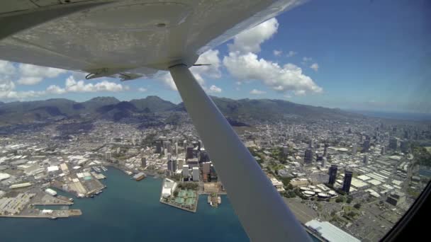 Terbang di atas Honolulu — Stok Video