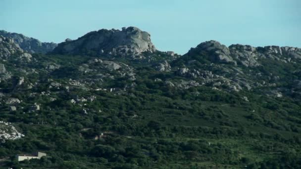 在撒丁岛山脉下的风景 — 图库视频影像