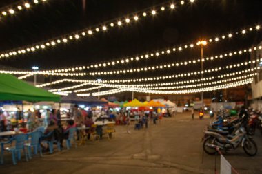 Görüntü bulanık, Kuzey Tayland 'daki gece pazarı, Mae Sai Chiang Rai
