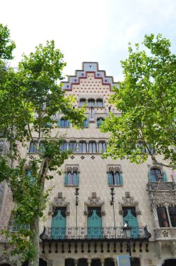 Barselona, İspanya - Haziran 2019: Barselona 'daki binaların mimarisi