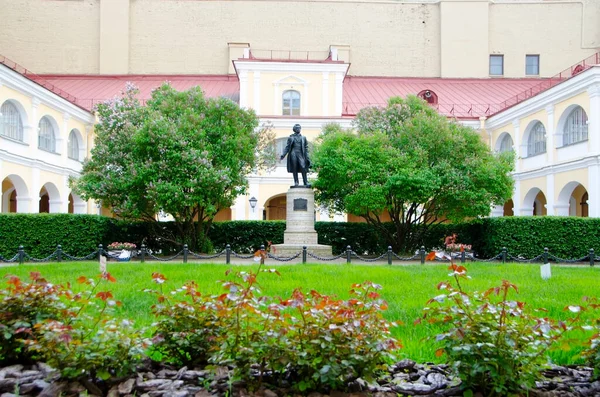Sint Petersburg Rusland Juni 2021 Poesjkin Monument Aan Oever Van — Stockfoto