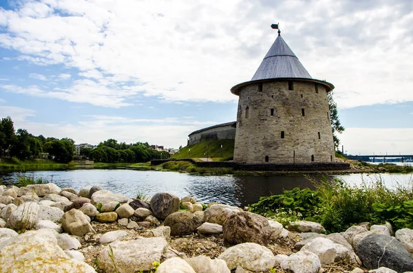 Pohled Ploskou Věž Pskovského Kremlu Parku Pskov Rusko — Stock fotografie