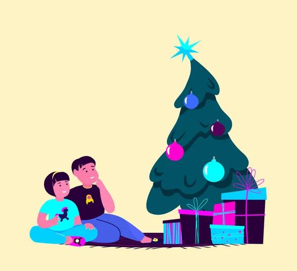 Glücklich lächelnde Kinder, die in der Nähe des geschmückten Weihnachtsbaums sitzen, Schachteln mit Geschenken und festlichen Geschenken.Frohe Weihnachten, frohes neues Jahr.Winterurlaub.Grußkarte.Weihnachtsatmosphäre.Flache Vektorillustration — Stockvektor