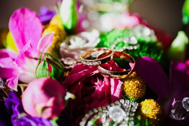 Evlilik yüzükleri.