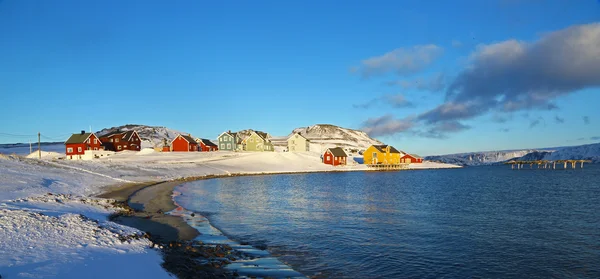 Pequeño pueblo en el norte de Noruega —  Fotos de Stock